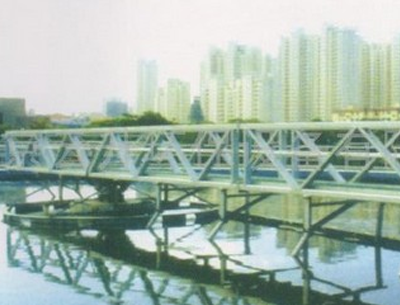 ZCGN型中心傳動(dòng)垂架式刮泥機(ji)