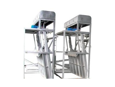 GSGS型鋼絲繩(sheng)牽引式格栅除污(wū)機